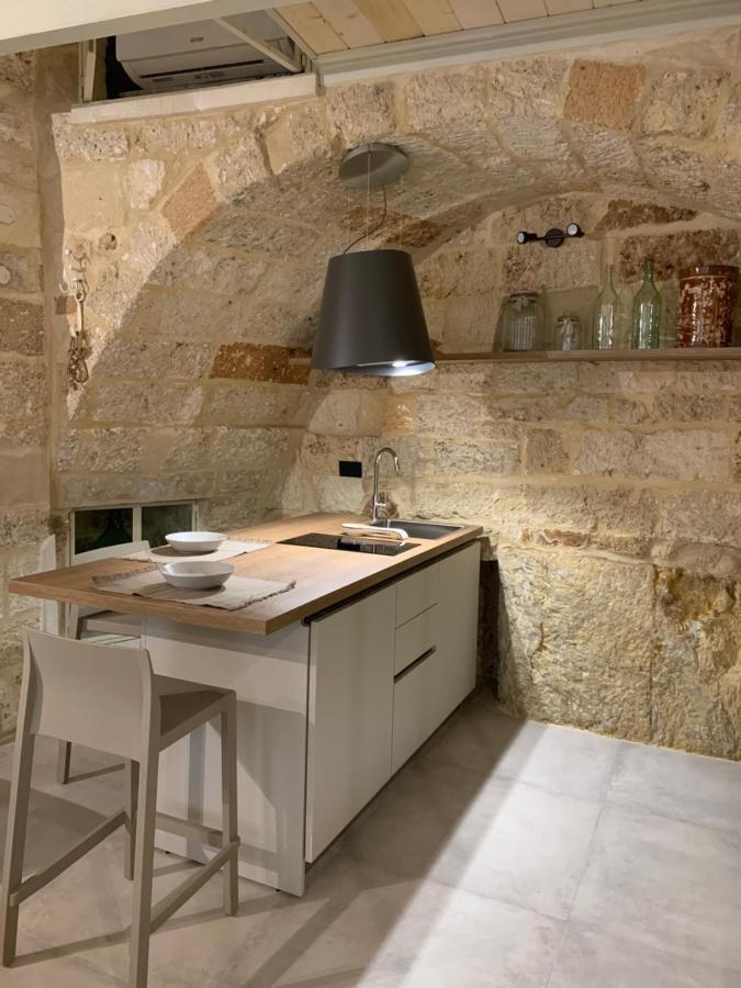 Petra Oikia Apartment Corigliano dʼOtranto Екстериор снимка